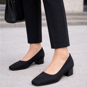 Chic Black Block Heel Pumps
